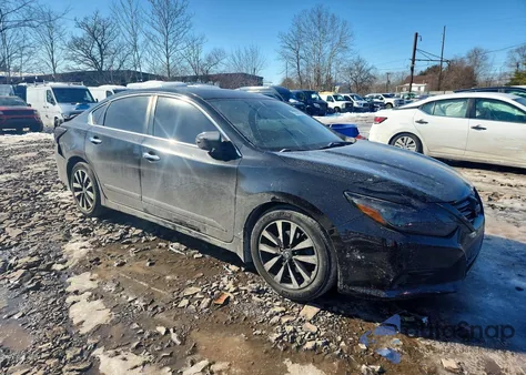 2016 Nissan Altima 2.5 z USA, uszkodzony, nr VIN 1N4AL3AP7GC114696
